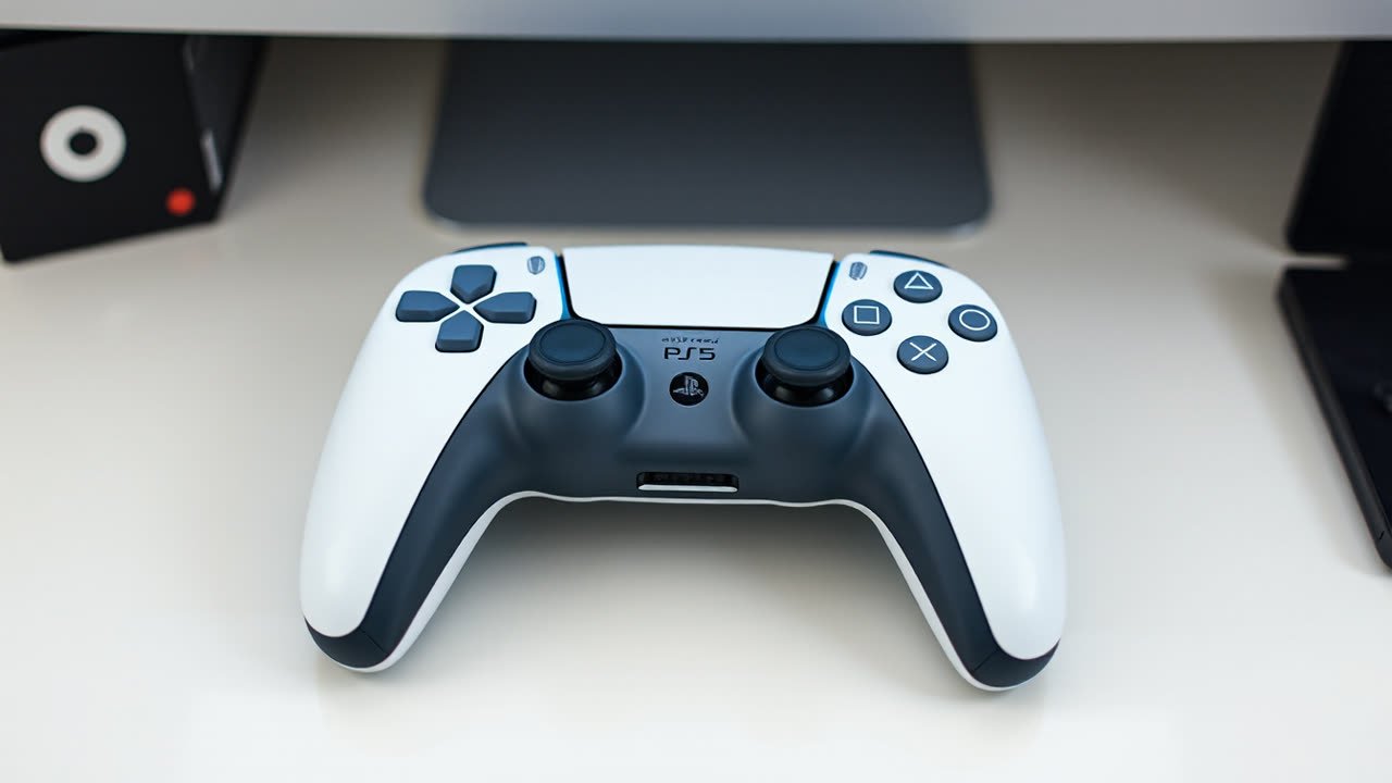 PlayStation 5 DualSense Controller Faces Persistent Durability Challenges: Battery Life and Stick Drift Frustrate Users